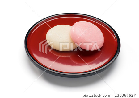 Simple red and white rice cakes and Japanese tableware Simple red and white rice cakes and Japanese tableware 130367627