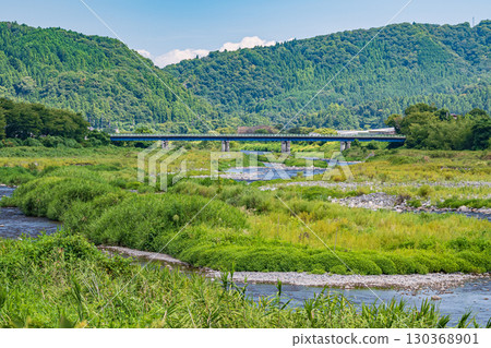安曇川，流經滋賀縣高島市久月町的一條清澈小河 130368901