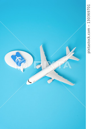 Pricing of flight tickets and tricks used by airlines. Travel costs, hidden fees, passenger expenses, airfare dynamics, tourism demand Pricing of flight tickets and tricks used by airlines. Travel costs, hidden fees, passenger expenses, airfare dynamics, tourism demand 130369701