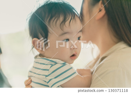baby, infant, a cuddle 130371118