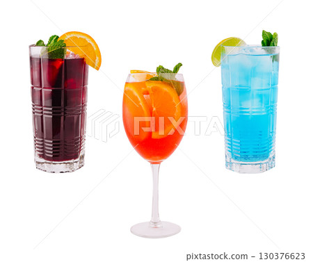 Refreshing summer drinks showcase vibrant colors and garnishes 130376623