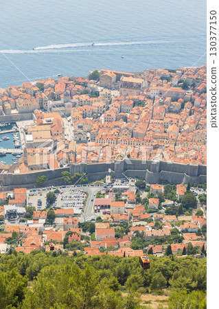 從歐洲克羅埃西亞斯爾德山頂俯瞰杜布羅夫尼克老城區 130377150