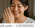 Engagement ring 130385692