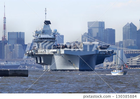 為維護印太地區和平…英國皇家海軍航空母艦「威爾斯親王號」離開東京港 130385884
