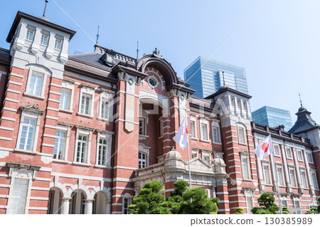 [Tokyo Station] In front of the Marunouchi exit during the day 130385989