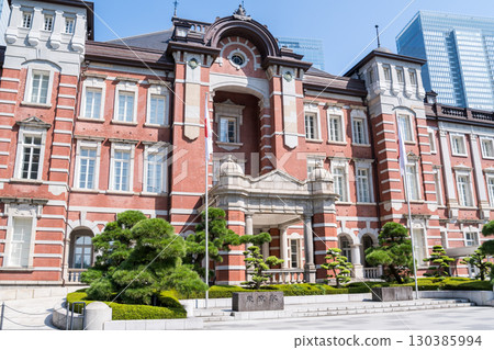 【東京車站】白天丸之內出口前 130385994