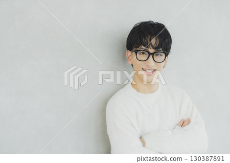 男子戴著眼鏡 130387891