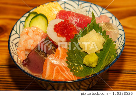 Delicious seafood chirashi sushi 130388526