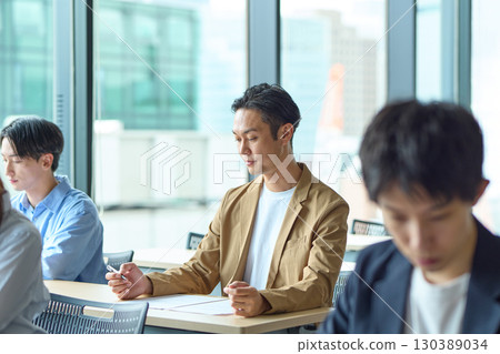 參加筆試的人 130389034