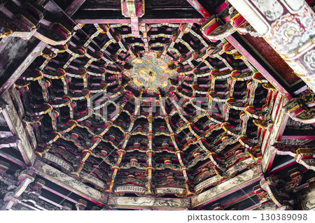 傳統文化:美麗多彩的巫醫藝術陵墓 傳統文化:美麗多彩的巫醫藝術陵墓 130389098