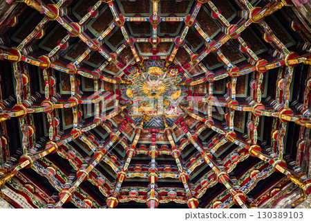 Traditional culture: A beautiful and colorful mausoleum of Umoi art Traditional culture: A beautiful and colorful mausoleum of Umoi art 130389103