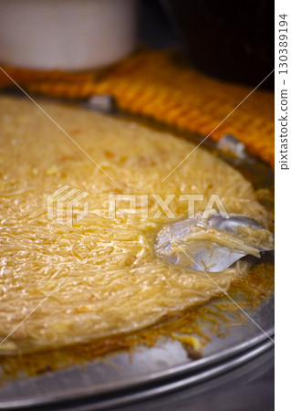 台灣街頭小吃：飛漲麵條 130389194