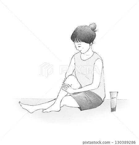 Women who massage their feet Women who massage their feet 130389286