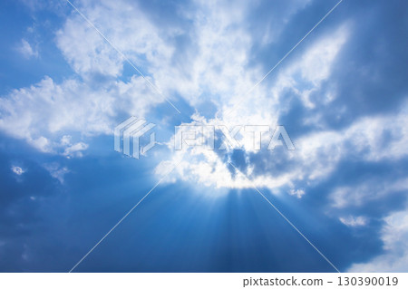 在藍天的太陽 在藍天的太陽 130390019