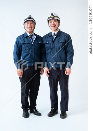 Engineers supporting the site Engineers supporting the site 130391044