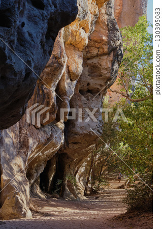 Gorge Trail - Windjana Gorge 130395083