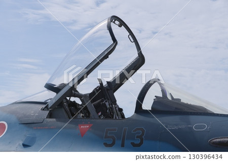F-2A fighter cockpit F-2A fighter cockpit 130396434