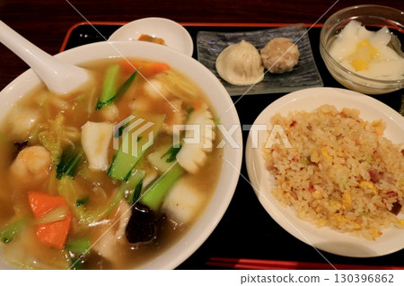 Seafood Gome Soba Chinese restaurant daily set meal fried rice set Seafood Gome Soba Chinese restaurant daily set meal fried rice set 130396862