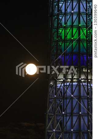 東京天空樹和滿月 130399640
