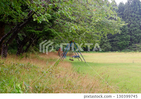 公園玩具 130399745