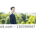 微笑的商人 130399947