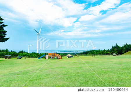 海景和風車景觀 130400454