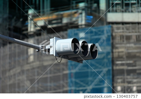 Traffic light 130403757