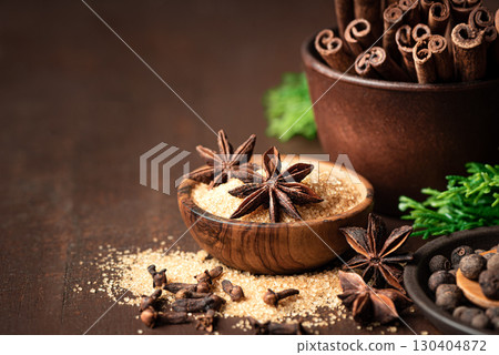 Christmas spices. Seasonal winter spices for mulled wine. 130404872