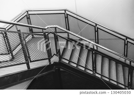Modern staircase build from Beam structural Steel and Wire mesh modern low cost interior design 130405030