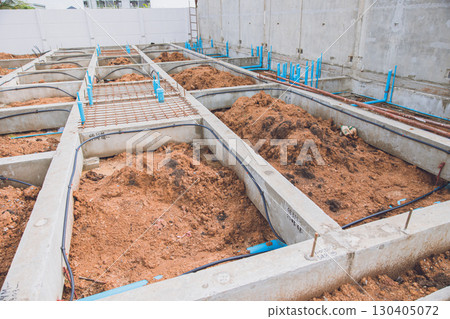 Footing foundation construction site, Shallow Foundation ground floor concrete beams structure Footing foundation construction site, Shallow Foundation ground floor concrete beams structure 130405072