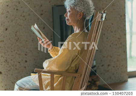 Elderly people and reading Elderly people and reading 130407203