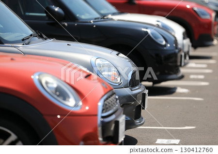 停放的客車影像 停放的客車影像 130412760