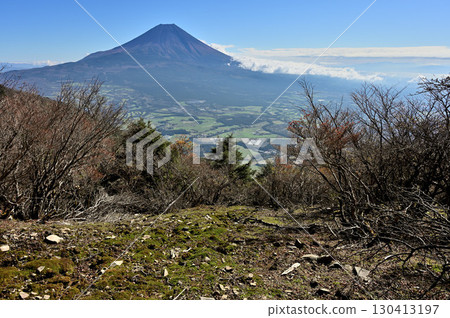 Mount Fuji and Asagiri Plateau as seen from the summit of Mount Kenashi in the Tenshi Mountains Mount Fuji and Asagiri Plateau as seen from the summit of Mount Kenashi in the Tenshi Mountains 130413197