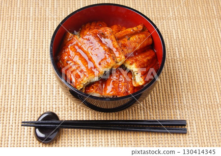 美味的鰻魚飯日本料理 美味的鰻魚飯日本料理 130414345