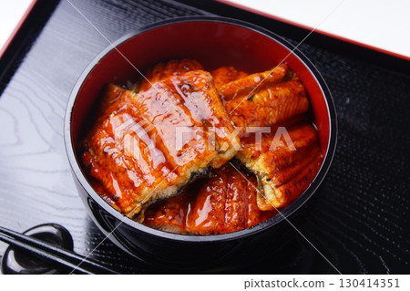 美味的鰻魚飯日本料理 美味的鰻魚飯日本料理 130414351
