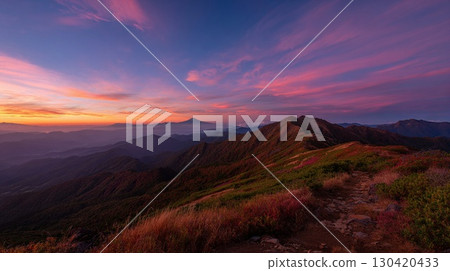 Autumn mountains and foliage dyed in the morning glow, with Mount Fuji in the distance | Stunning views, moving, nature, autumn, mountain climbing, Japanese scenery Autumn mountains and foliage dyed in the morning glow, with Mount Fuji in the distance | Stunning views, moving, nature, autumn, mountain climbing, Japanese scenery 130420433