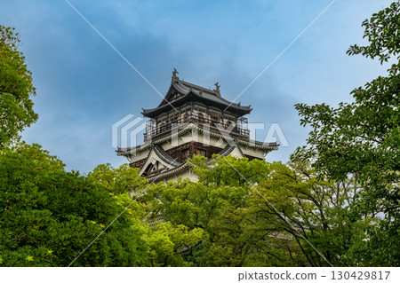 被新綠環繞的廣島城 130429817