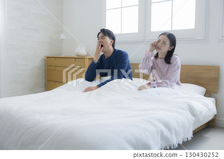 A couple who can't get rid of fatigue 130430252