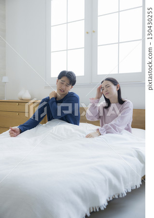 A couple who can't get rid of fatigue 130430255