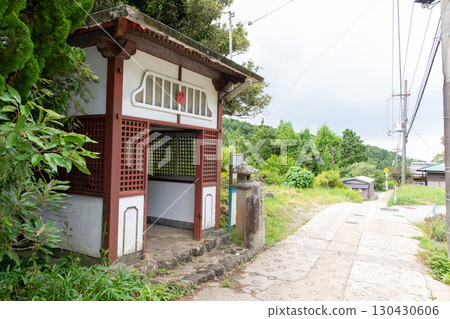 安國關附近的矢田山出舞地藏像 安國關附近的矢田山出舞地藏像 130430606