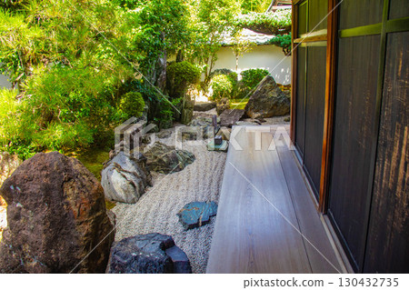 【京都風光】大仙院:象徵生命的白沙與岩石庭園 【京都風光】大仙院:象徵生命的白沙與岩石庭園 130432735