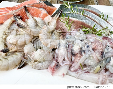商業照片: 海鮮· 盤· 食品· 魚· 魚子醬 ... 商業照片: 海鮮· 盤· 食品· 魚· 魚子醬 ... 130434268