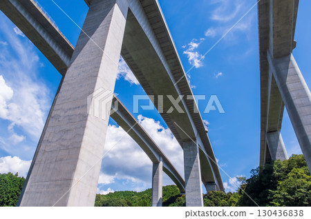 A junction in the sky: Kameyama Nishi JCT and Surigataki Bridge on the Shin-Meishin Expressway 130436838
