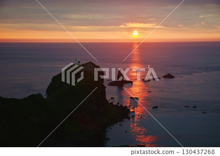 Path of light 130437268