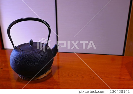 Japanese-style room and iron kettle Japanese-style room and iron kettle 130438141