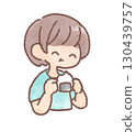 小孩吃飯團的插圖 130439757