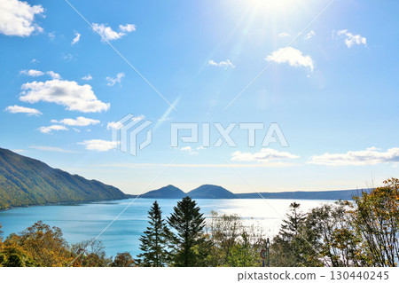Hokkaido Autumn Blue Sky and Lake Shikotsu 130440245