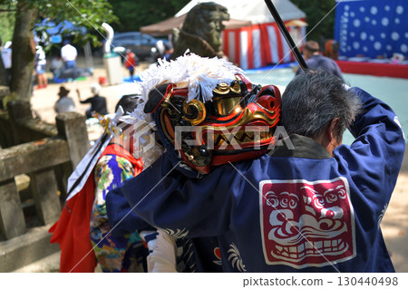 Lion dance, Ichikawa-cho, Hyogo Pref. Lion dance, Ichikawa-cho, Hyogo Pref. 130440498