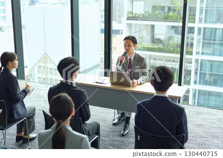 公司簡報會 130440715