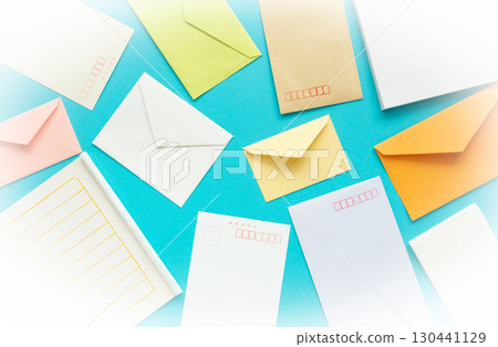 Letter paper envelopes and postcards Seasonal news Greeting cards 130441129